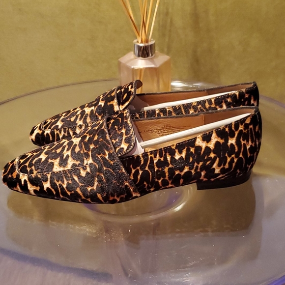 Animal Print Flat Shoe - Picture 5 of 9